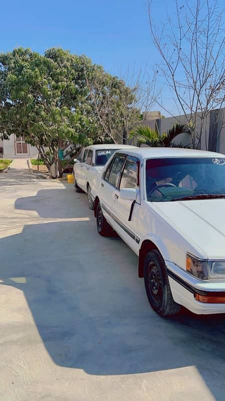 Toyota Corolla saloon 2