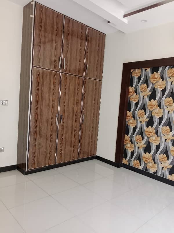 10 Marla Upper Portion For Rent Wapda Town Lower Portion locked 8