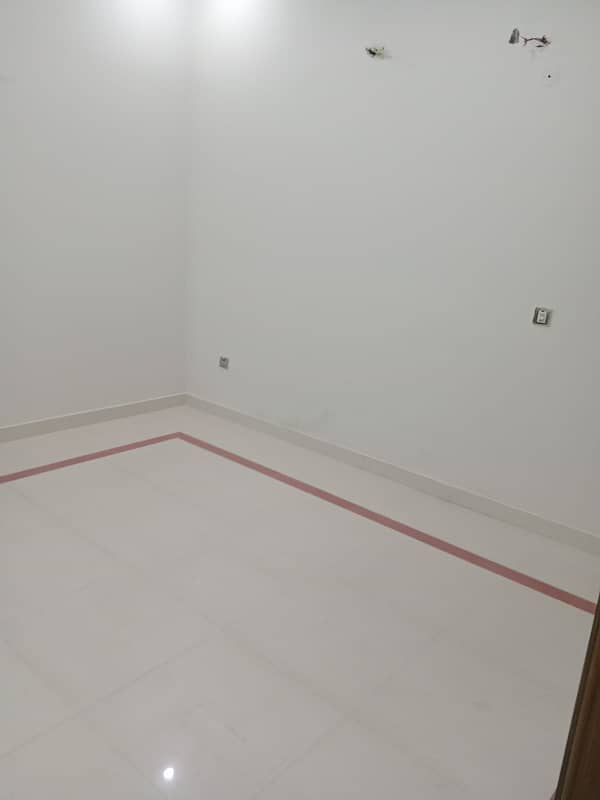 10 marla upper portion available for rent in Wapda Town 10