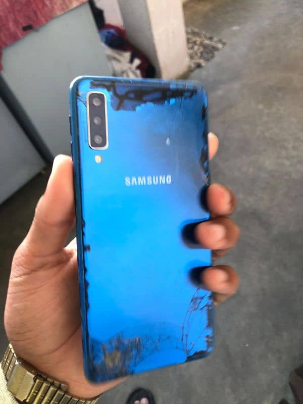 Samsung Galaxy A7 (2018) 1