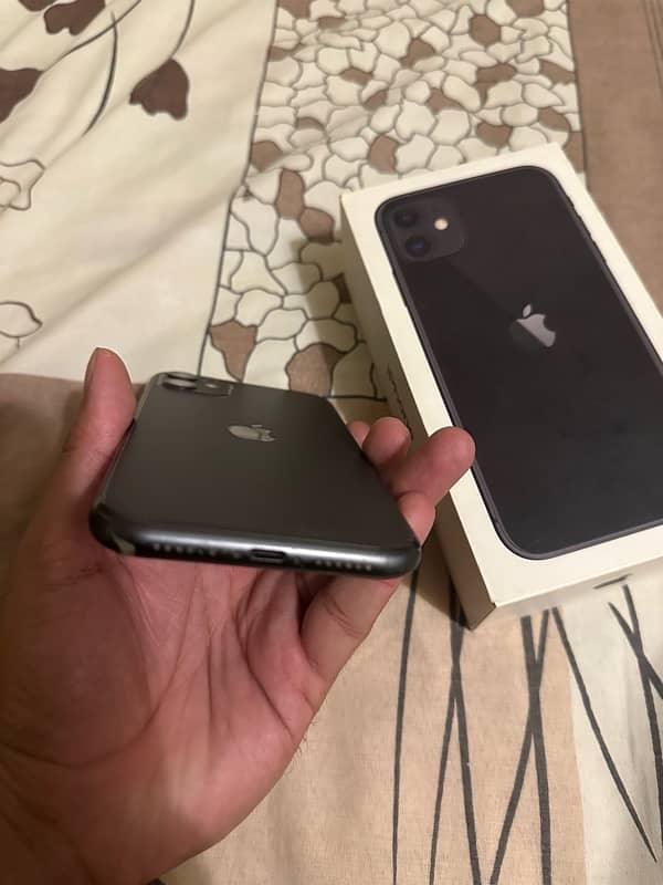 IPHONE 11 with box PTA approved 3