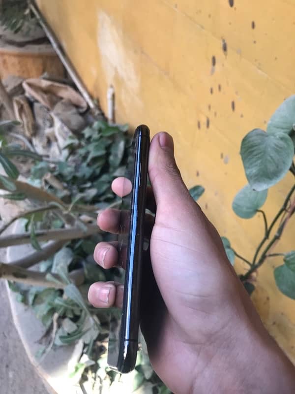 IPHONE X NON PTA 5