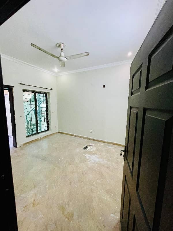 10 Marla House For Rent Wapda Town 1