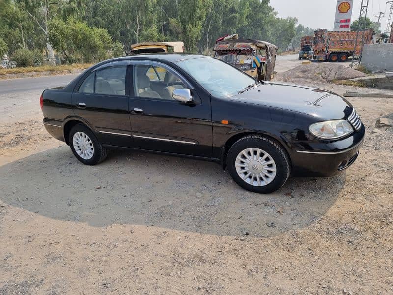 Nissan Sunny 2009 auto supersaloon 4