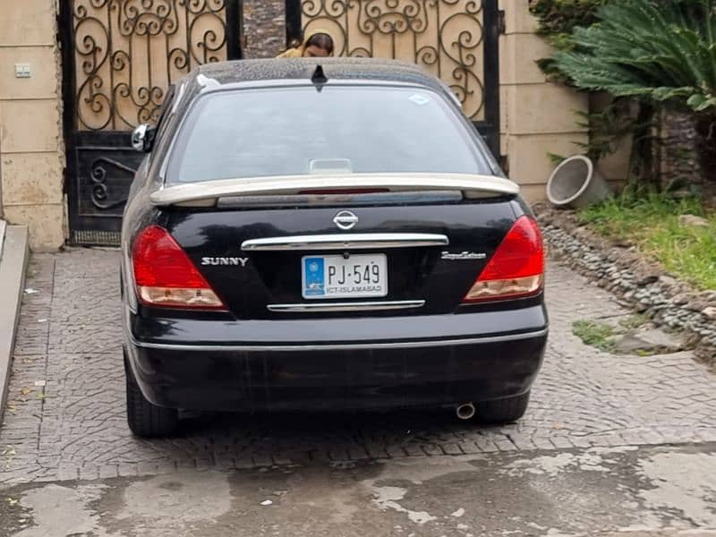 Nissan Sunny 2009 auto supersaloon 9