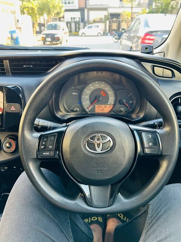 Toyota Vitz 2018 18