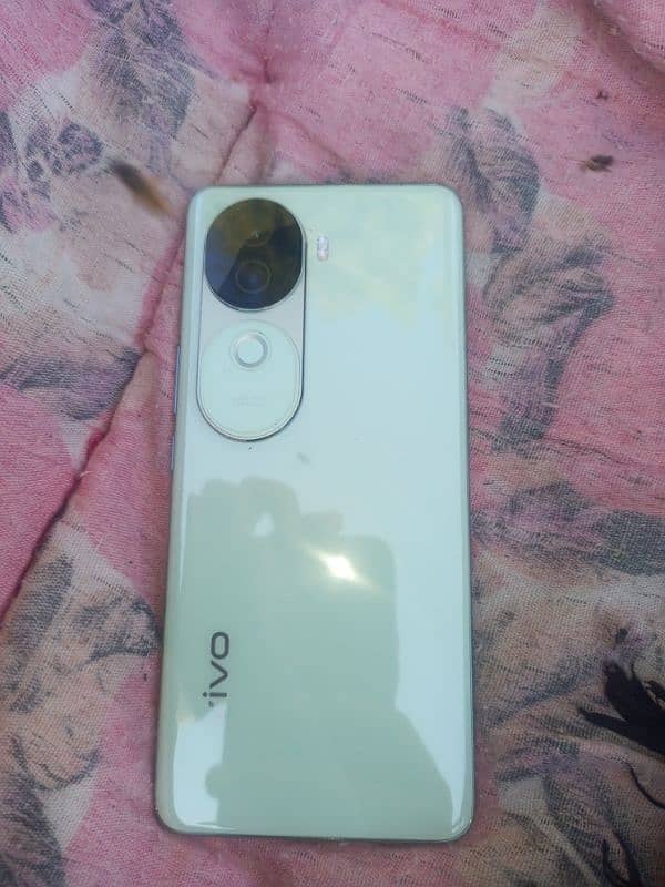 VIVO V40e 8/256 0