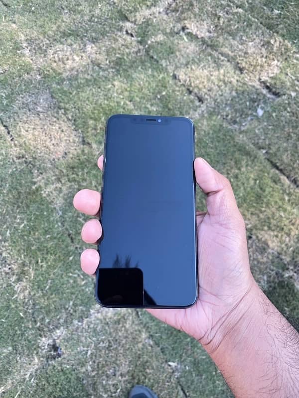 iPhone 11 Pro Max 256Gb 4