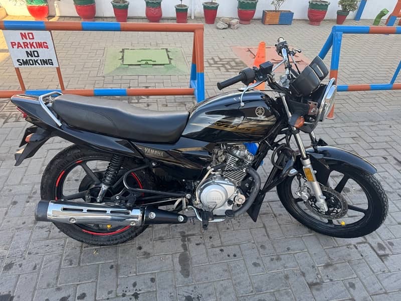 Yamaha YB125Z DX Black punjab registered 0