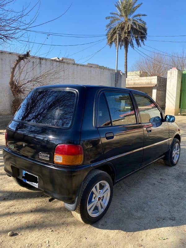 Daihatsu Cuore 2001 3