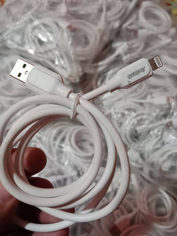 iPhone fast cable 0