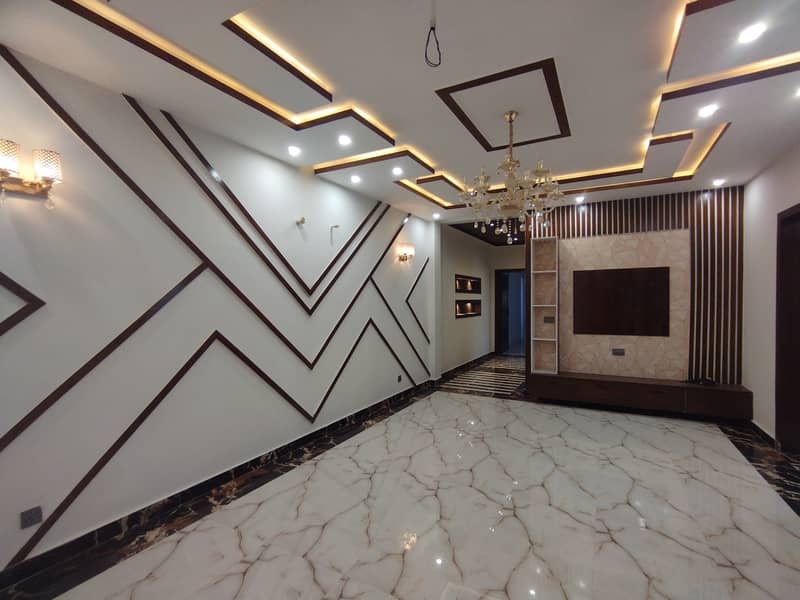 5 MARLA ELEGANT HOUSE FOR RENT IN THE HEART OF BAHRIA TOWM 6