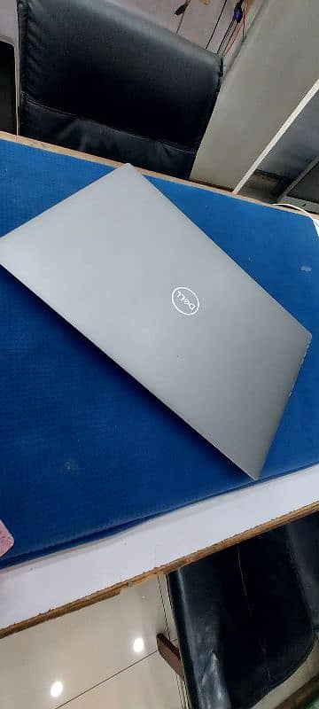 Dell Percision 5550 i7 8750HQ 1