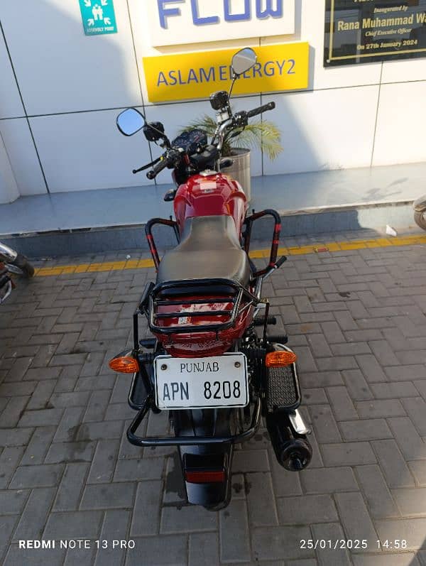 Suzuki GR 150 | Model 2023 | Total Geniune 3