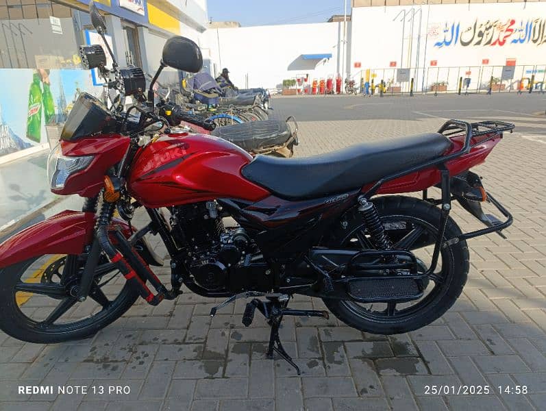 Suzuki GR 150 | Model 2023 | Total Geniune 4