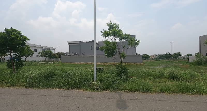 One Kanal Possession Plot Surrounded By Houses For Sale 3