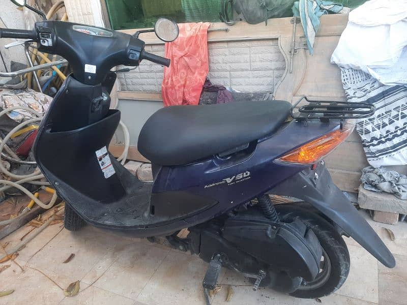 Petrol Scooty V50 1