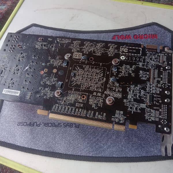 Gtx 560 1gb gddr5 256 bit in good condition 4