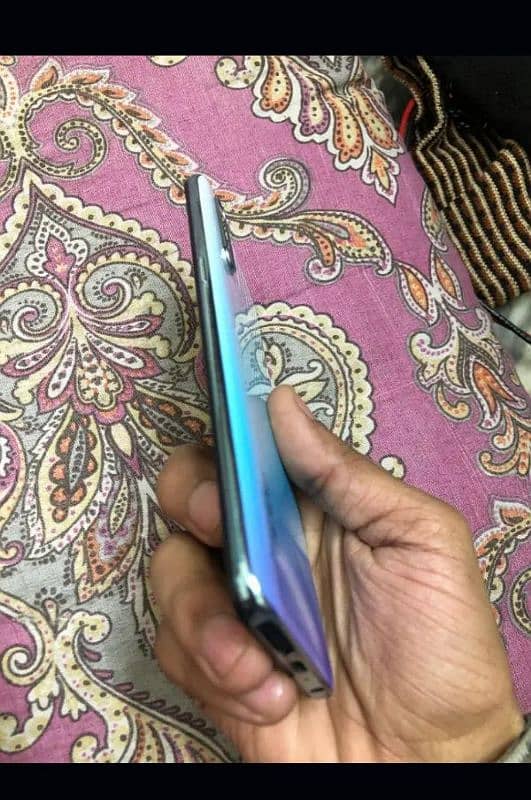 oppo f15 8/256 all ok exchange possible 2