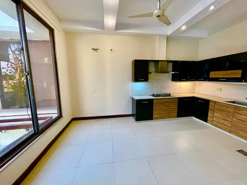 2 kanal Bran New House For Rent In Dha Phase-3 Lahore-Top Location 11