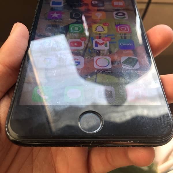 Iphone 7 plus Non pta Condition all okay pack phone 5