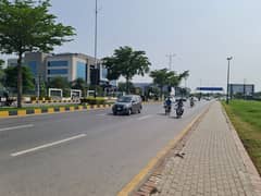 One Kanal Facing Park Possession Plot Adjacent To RING ROAD Lhr And Near LHR Air Port DHA Lahroe For Sale