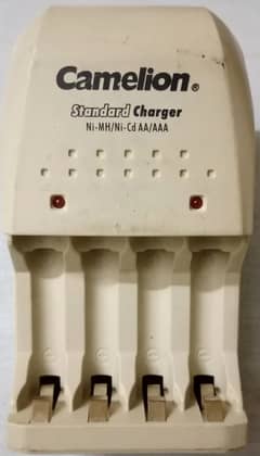 Camelion Standard Charger for Ni-MH/Ni-Cd AA/AAA BC-0902S