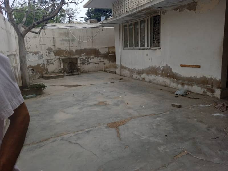 280 Sq Yards Corner Demolish House for Sale DHA PH-1 9