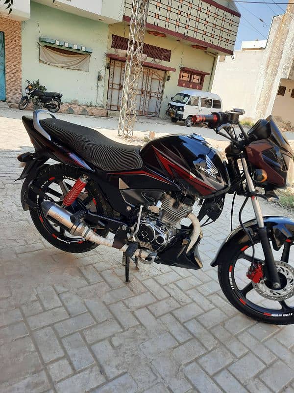 CB125F Bike 1