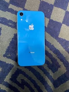 I phone XR 64 GB