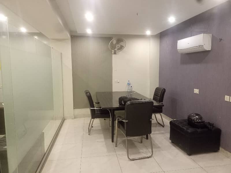 04 MARLA COMMERCIAL FULLY FURNISHED FLOOR AVAILABLE 13