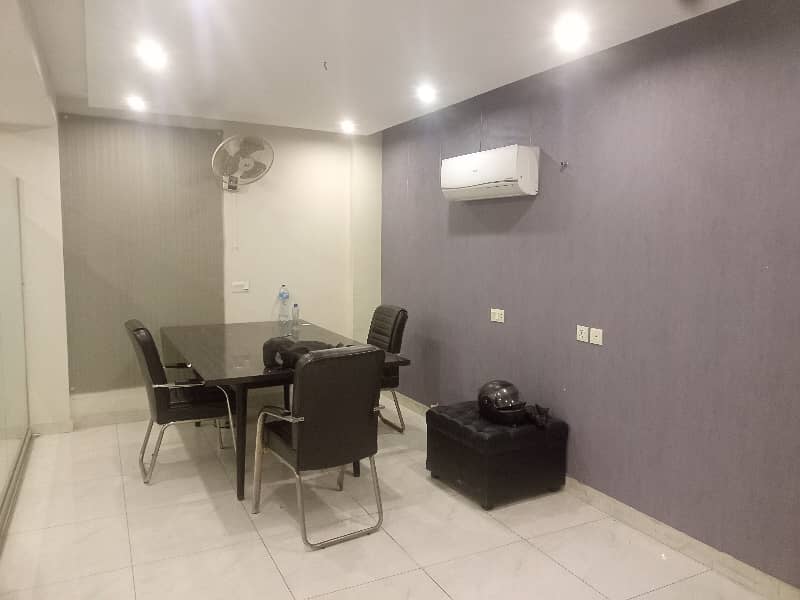 04 MARLA COMMERCIAL FULLY FURNISHED FLOOR AVAILABLE 18