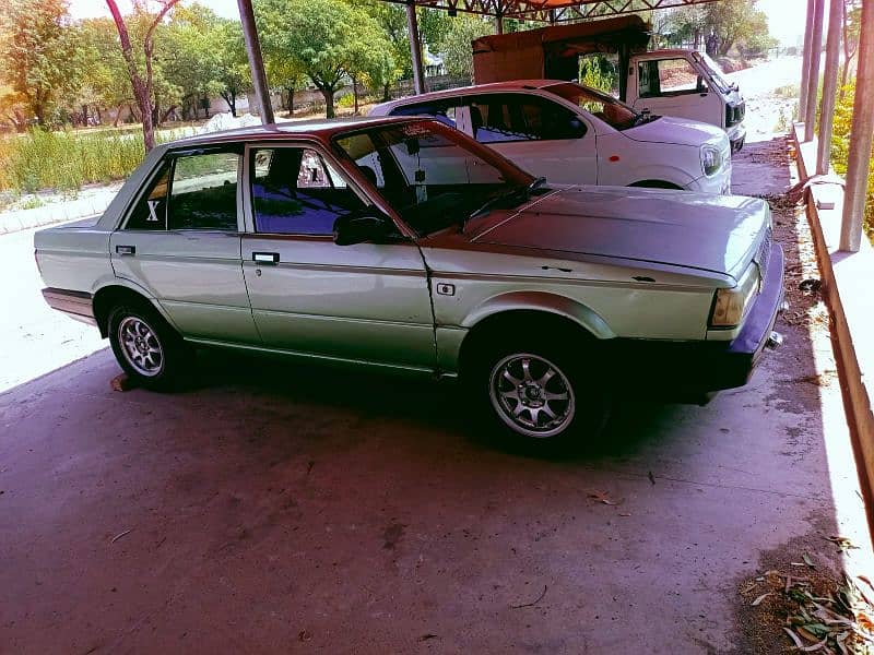 Nissan Sunny 1988 4