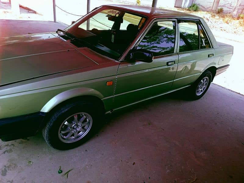 Nissan Sunny 1988 8