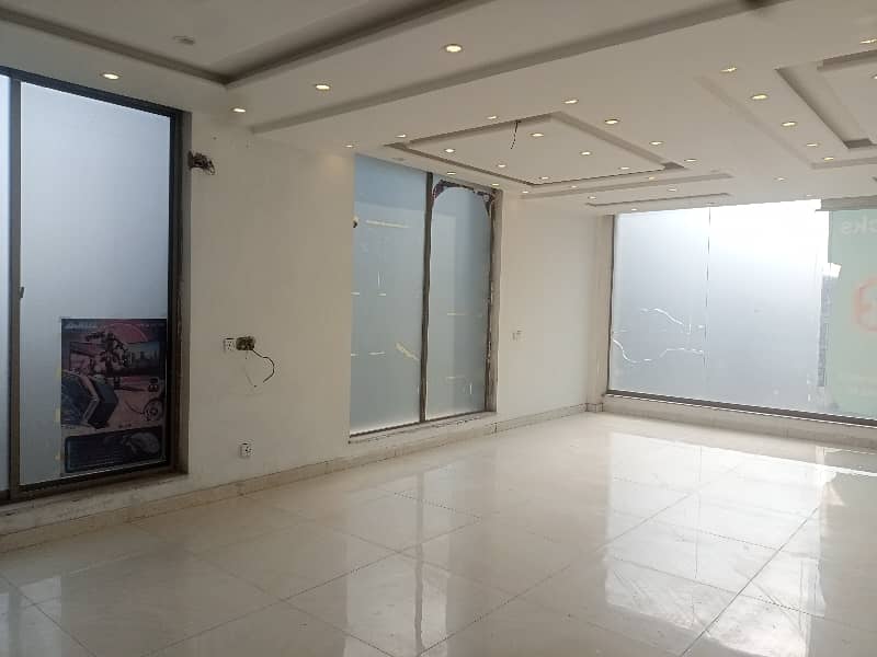 04 MARLA COMMERCIAL FLOOR AVAILABLE 7