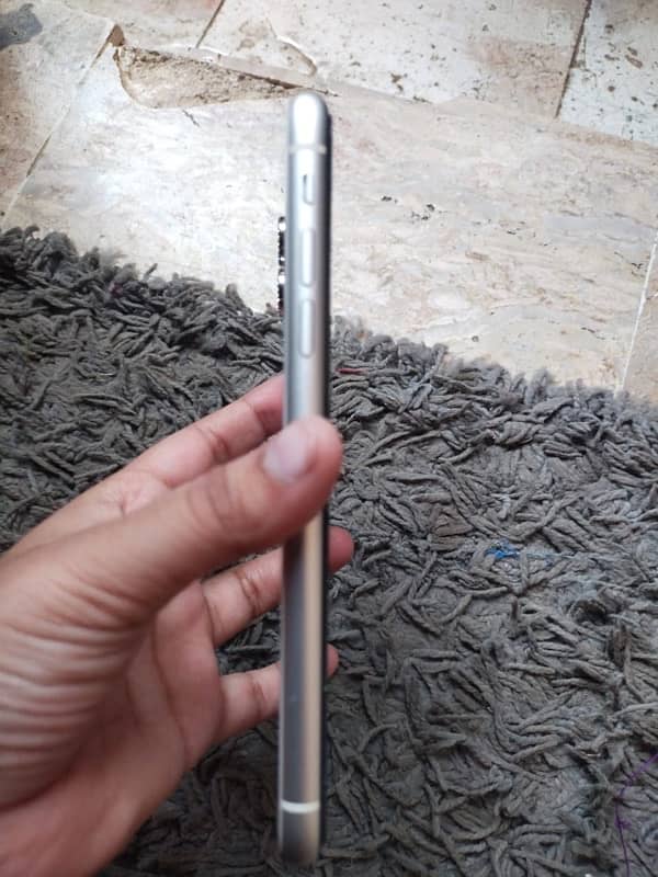 iPhone 11 128gb pta approved 6