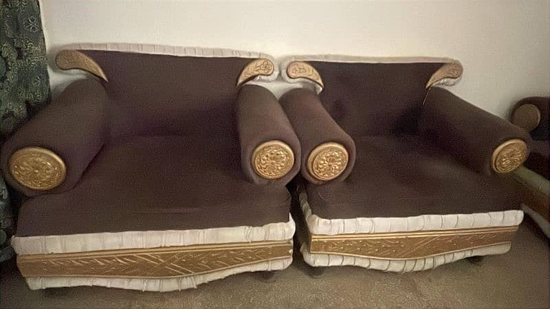 5 Seater Sofa 8