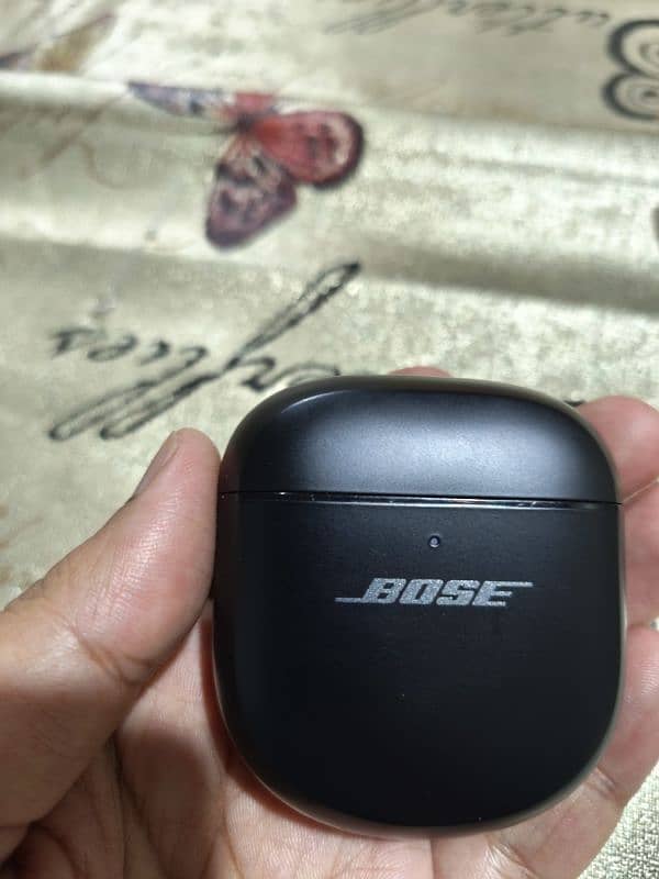 Bose quietcomfort ultra earbuds 1