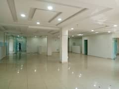 4100 Sqft COMMERCIAL FLOOR WITH LIFT AVAILABLE