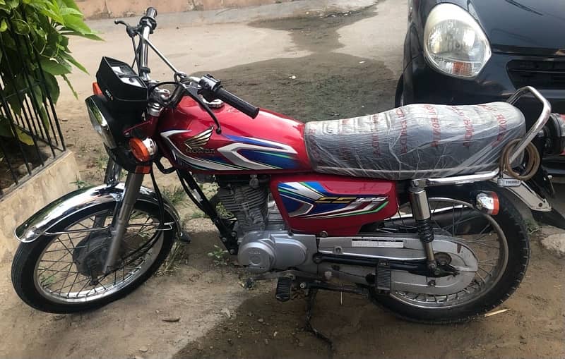 HONDA CG 125 2022 model Karachi registered 0