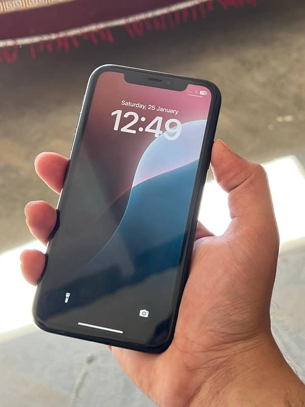 iPhone XR 1