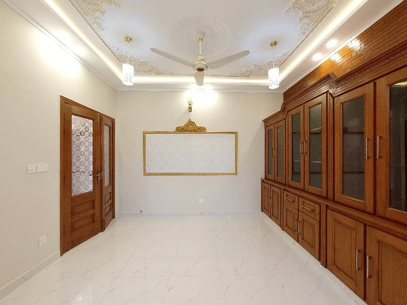 Ready To sale A House 3200 Square Feet In G-13/2 Islamabad 8