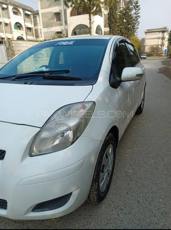 Toyota Vitz 2012 3