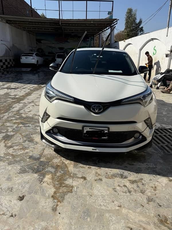 Toyota C-HR 2017 0