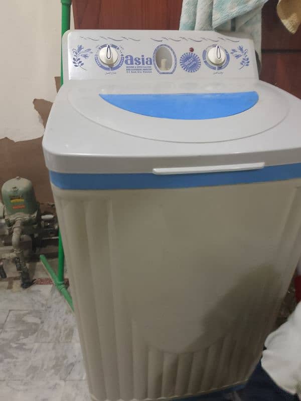 Asia Machine for sale new condition 1 year  use no fault 0