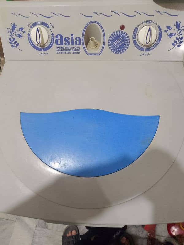 Asia Machine for sale new condition 1 year  use no fault 1