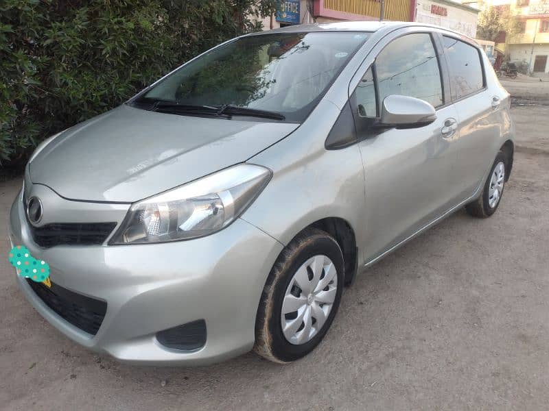 Toyota Vitz 2012 / 2016 for sale 4