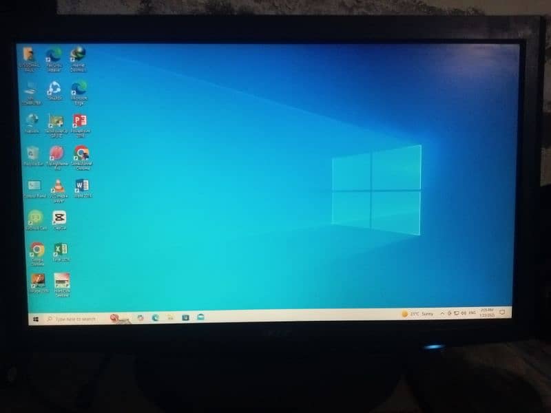 Acer 22 inach LCD far sale urgent 0