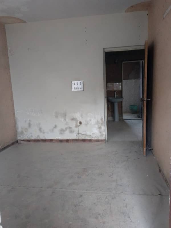 FLAT FOR SALE 18