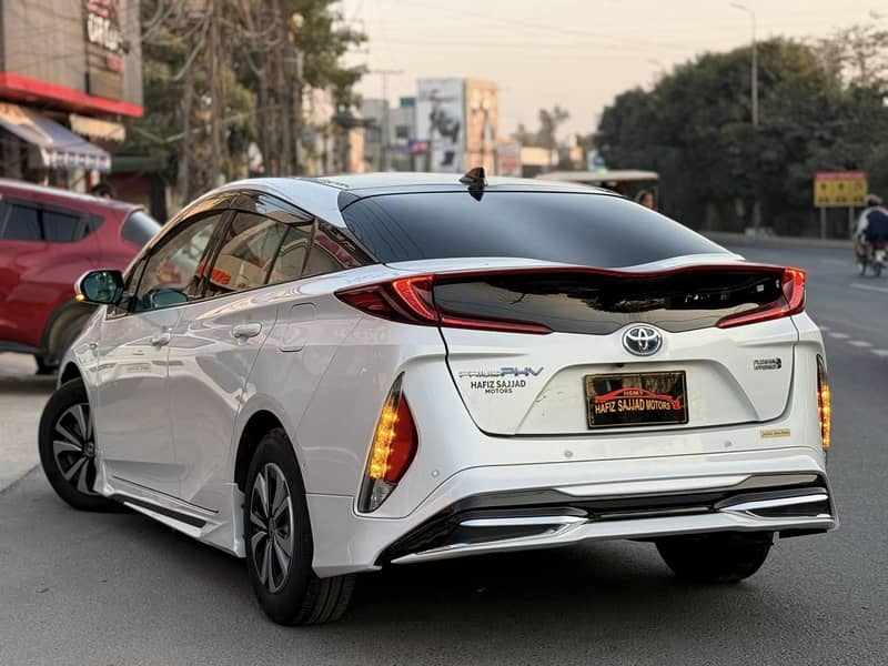 Toyota Prius 2020 18